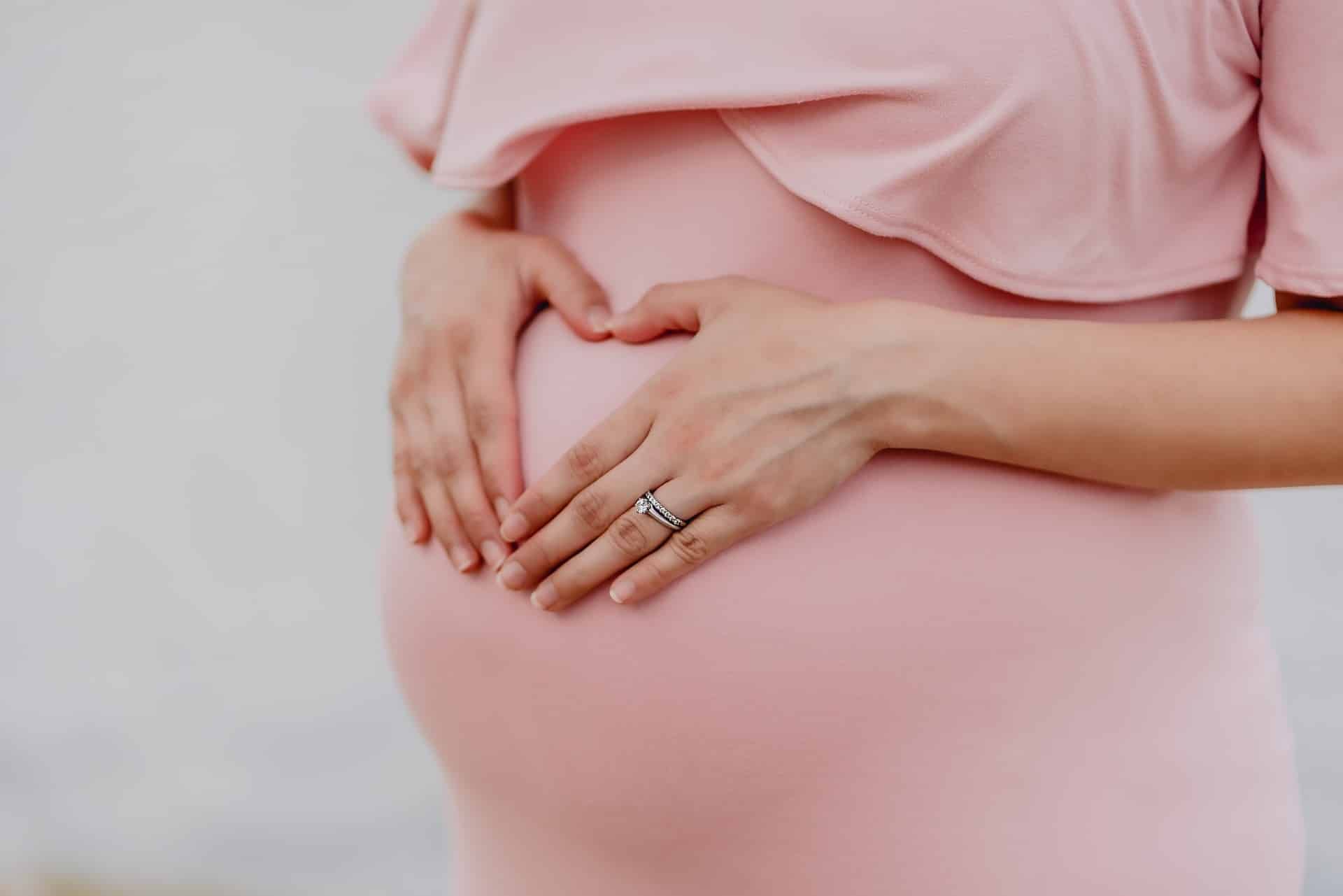 Bauch von Schwangerer
